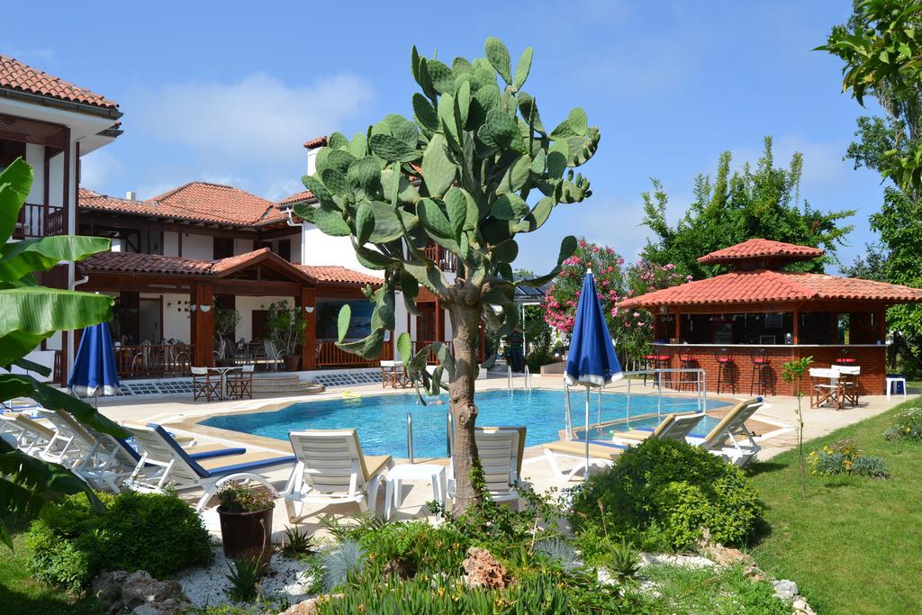 Palma Rosa Hotel Camyuva Ngoại thất bức ảnh